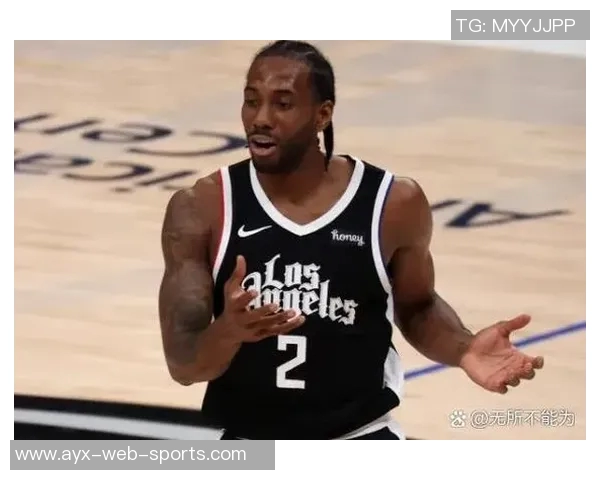 威利格林赞莱昂纳德高难度投篮展现出色实力曾多次见证其精彩表现 威利格林赞莱昂纳德高难度投篮展现出色实力曾多次见证其精彩表现