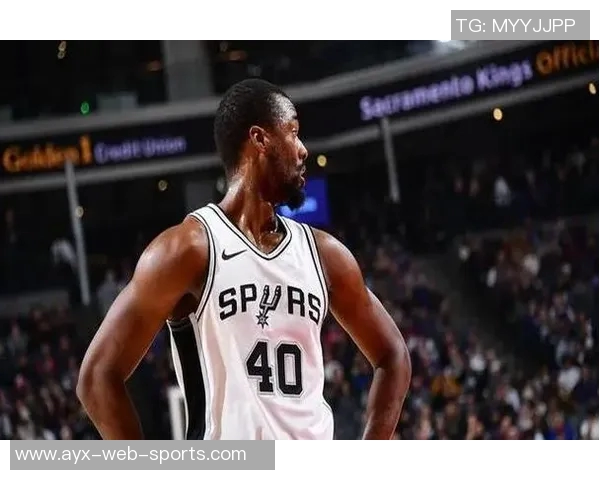 福克斯盛赞巴恩斯进攻表现认为其对球队至关重要